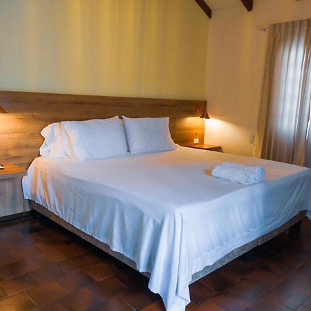 Hotel Boutique La Casa De Piedra Cali Exteriör bild