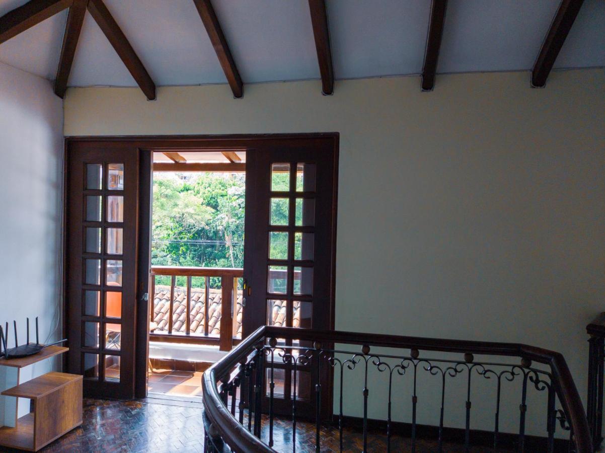 Hotel Boutique La Casa De Piedra Cali Exteriör bild