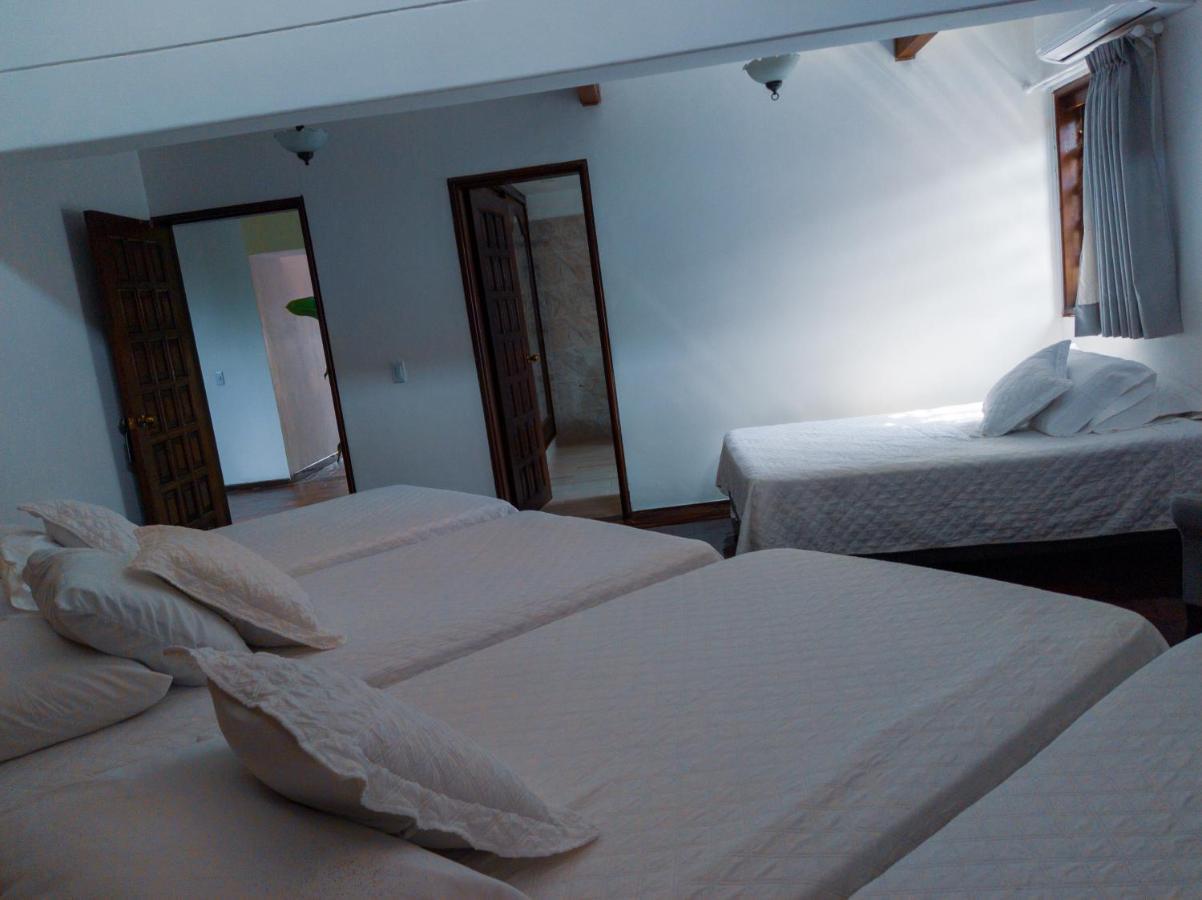 Hotel Boutique La Casa De Piedra Cali Exteriör bild