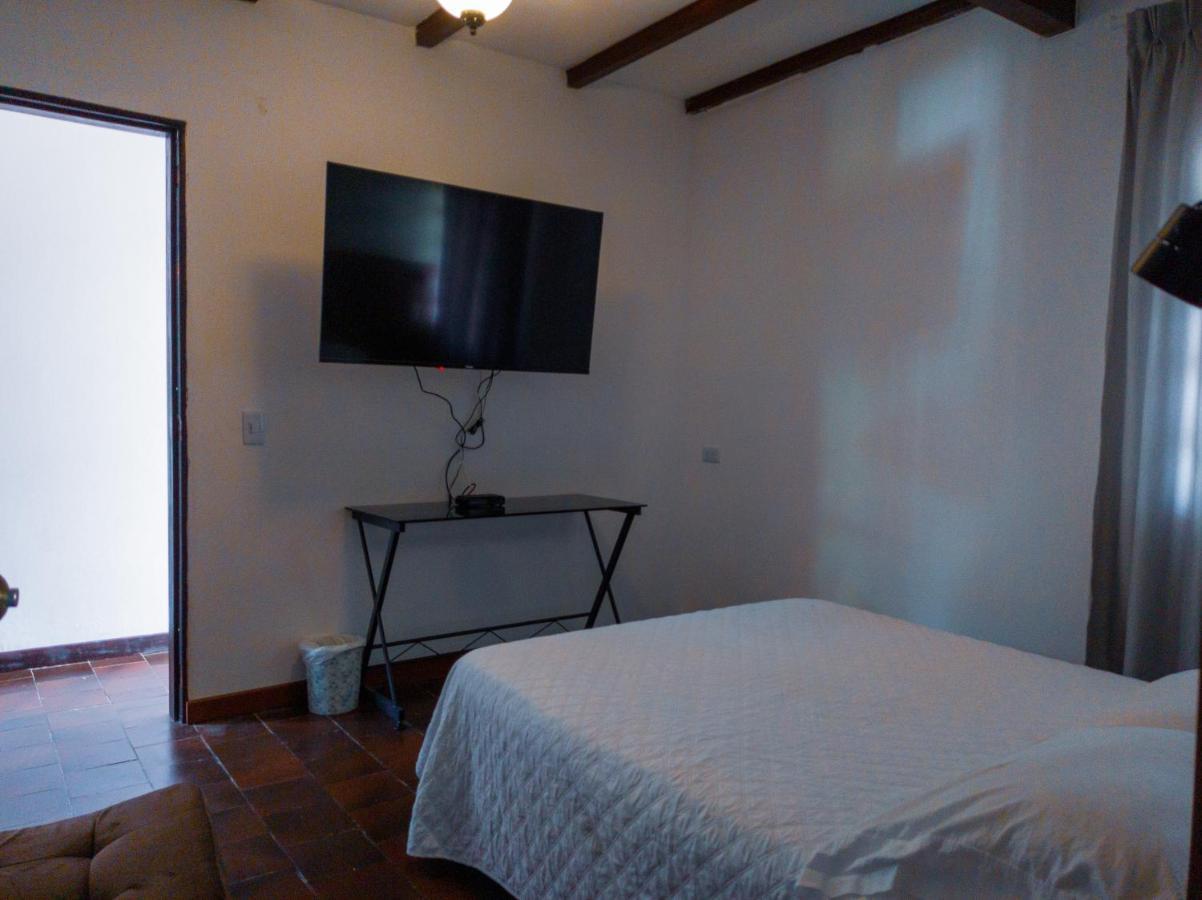 Hotel Boutique La Casa De Piedra Cali Exteriör bild