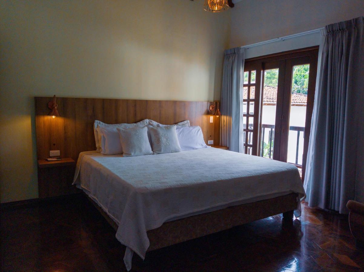 Hotel Boutique La Casa De Piedra Cali Exteriör bild
