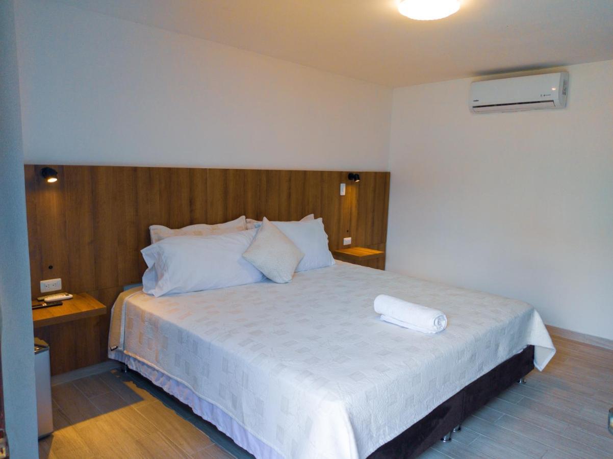 Hotel Boutique La Casa De Piedra Cali Exteriör bild